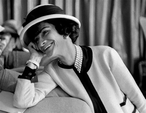 la mode passe le style reste coco chanel|coco chanel femme.